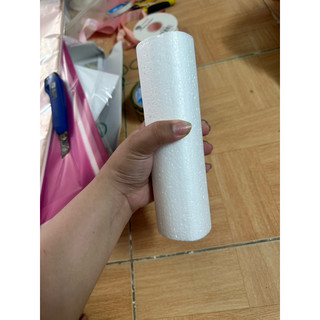 cốt xốp cứng cắm và bó hoa