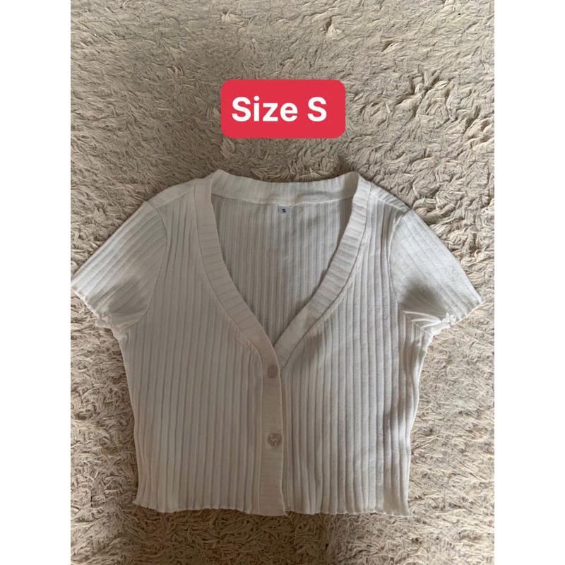 pass áo babytea croptop 2hand