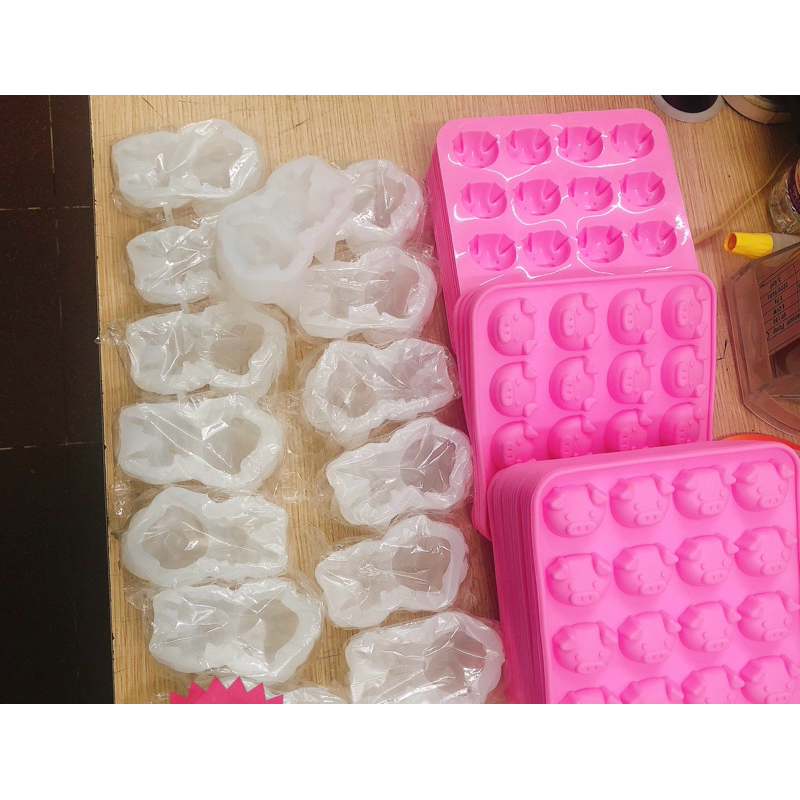 Cặp khuôn heo nằm + mặt heo