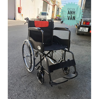 (HOẢ TỐC HCM) Xe lăn sơn có thắng LUCASS X75
