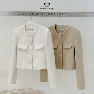 MYAN DESIGN Áo Khoác Dạ Cổ Tròn Nắp Túi Cúc Kim Loại Cao Cấp Dáng Ngắn AFW241011