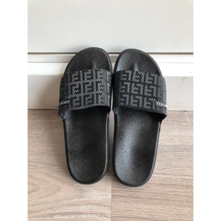 Sale Thanh lý dép Lê cao su Luofu size 37 new màu Đen new như hình ảnh