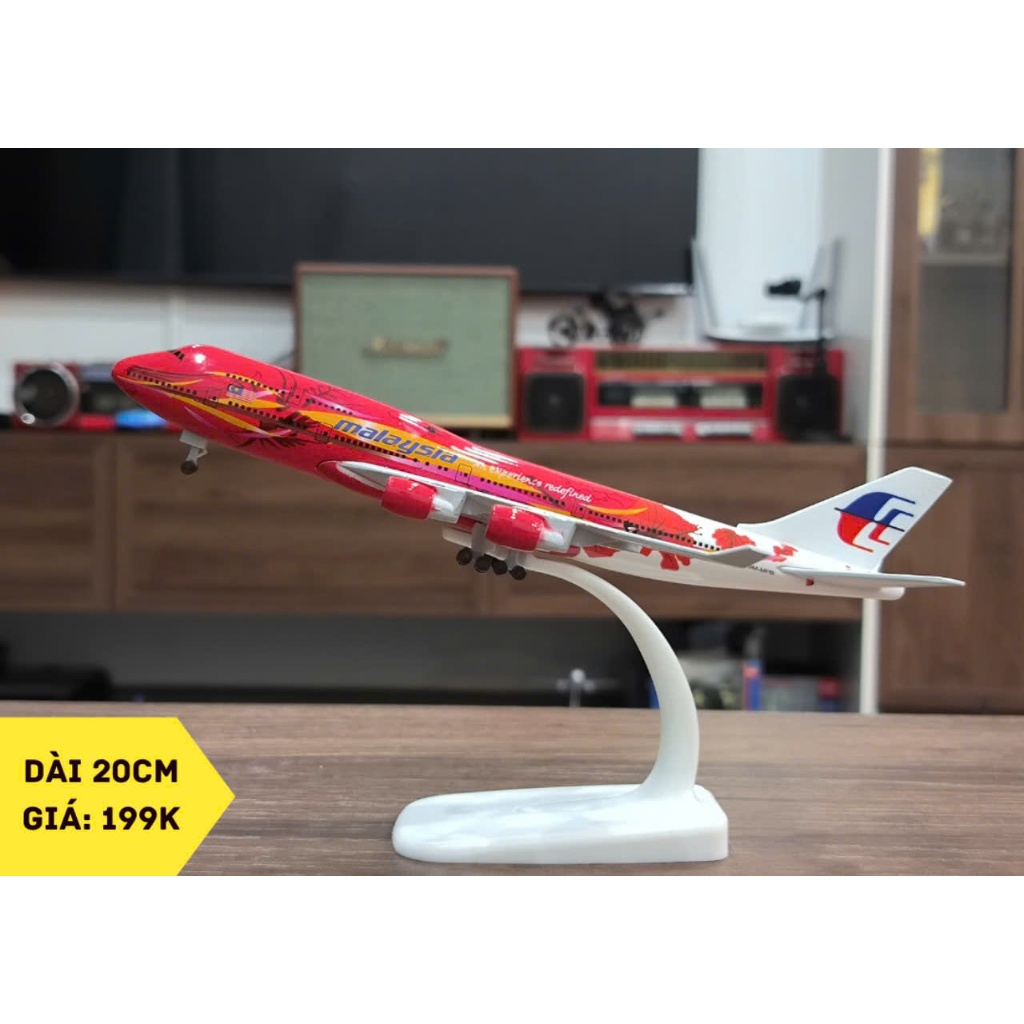 Mô hình máy bay Boeing 747 dài 20cm