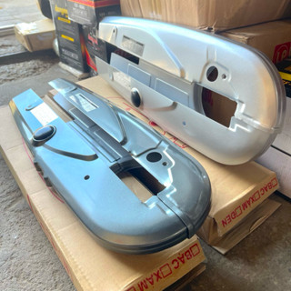  Bộ Hộp Xích Bọc Sên Xe Máy Wave A100 Wave Rs 100 Màu Bạc Và Xám Ghi  Tặng Kèm Tem Và Nắp Hộp Xích  - Hàng Dày Đẹp 