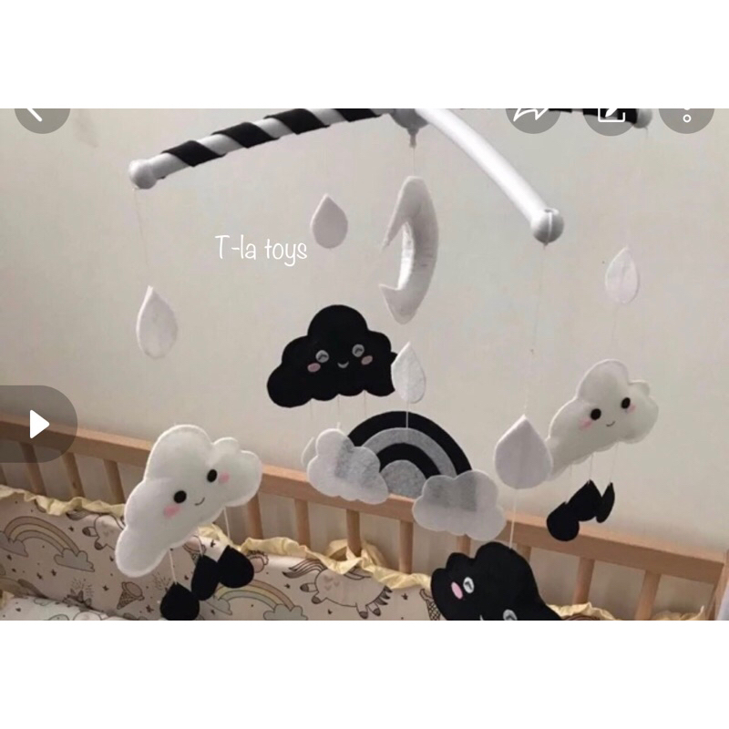 Treo nôi đen trắng hình mây sao