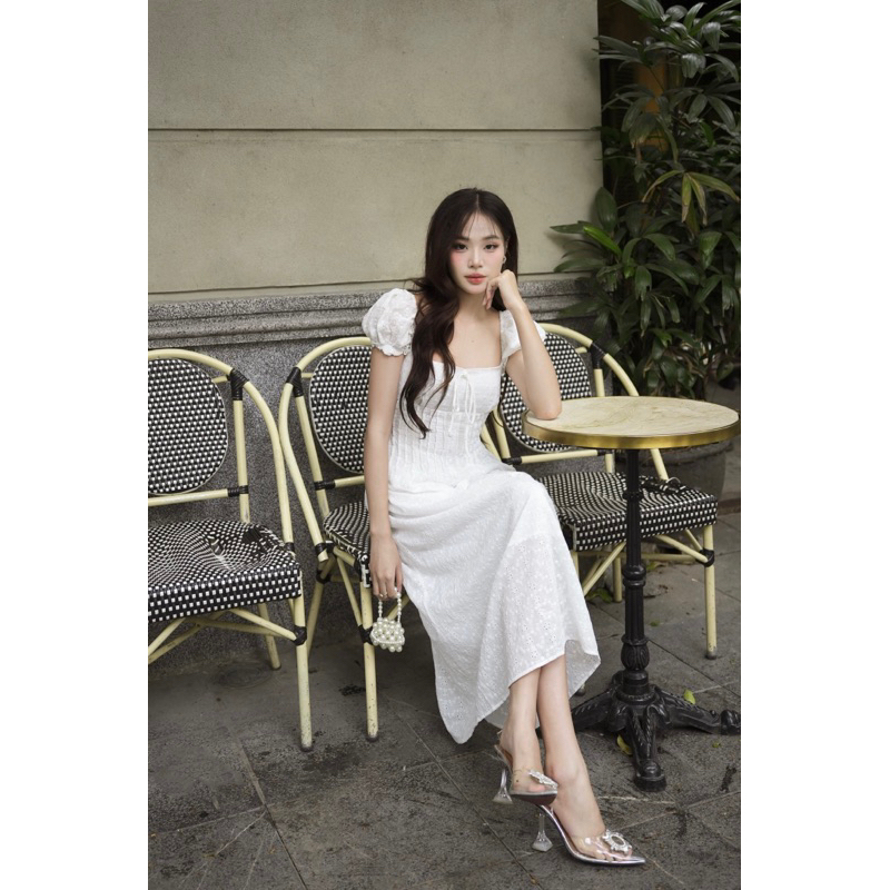 Đầm Váy dài maxi nhẹ nhàng xếp li tay phồng cổ U Vanessa Dress - COQUI, đầm tiểu thư vải thô thêu hoa tùng xòe nhẹ nhàng | BigBuy360 - bigbuy360.vn