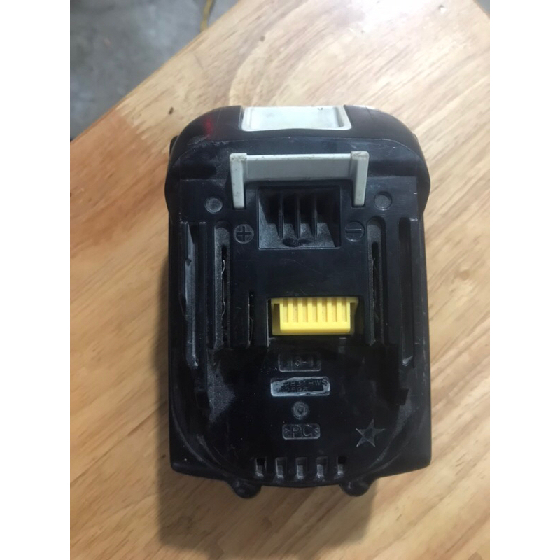 Pin makita 18v chính hãng