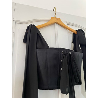 LAUREN CROPTOP - Áo lụa đan dây