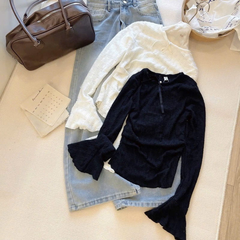 (Hàng đẹp có sẵn) Áo thun dài tay cổ tròn đính nơ thiết kế Tay loe điệu đà Kumikumi | BigBuy360 - bigbuy360.vn