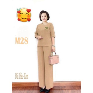  Đồ Bộ Trung Niên Ống Rộng Tay Lỡ Cho Bà-Cho Mẹ Mặc Nhà Thêu Hoa Vải Đũi Mịn Mát 