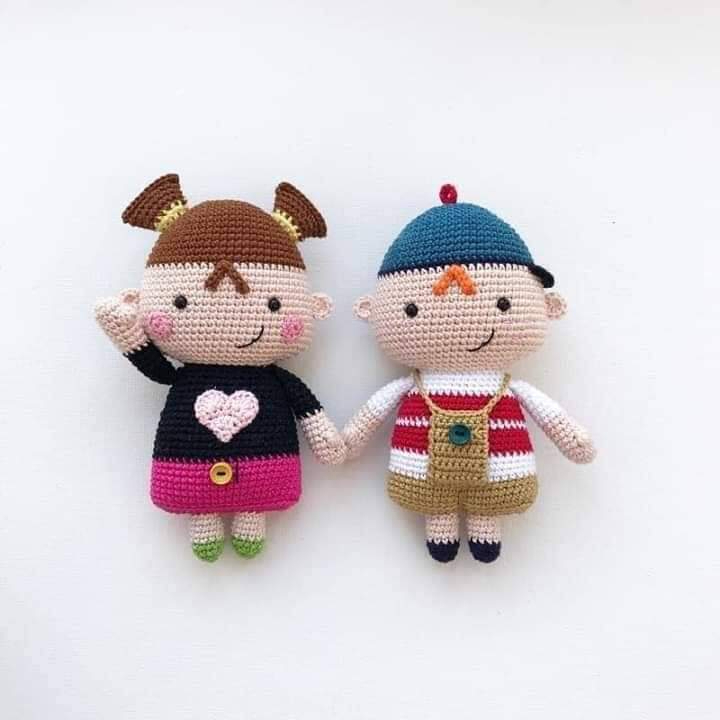 Búp bê bạn trai - bạn gái bằng len cho các cặp đôi