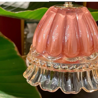 Đèn đốt nến thơm, Chụp đèn hoa thủy tinh, đế đá