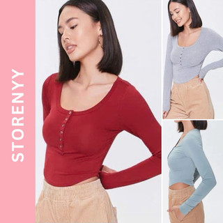 Áo thun croptop cổ tròn tay dài vạt bầu nút trước • Storenyy