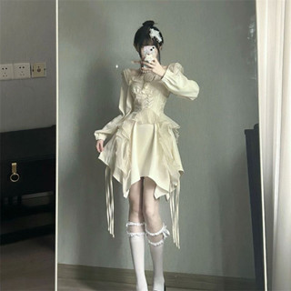 (Sẵn+ Hoả tốc) Váy Đầm trắng kem dài tay cổ vuông chiết eo dáng ngắn kèm tua rua phù hợp đi tiệc, đám cưới, đi chơi H128