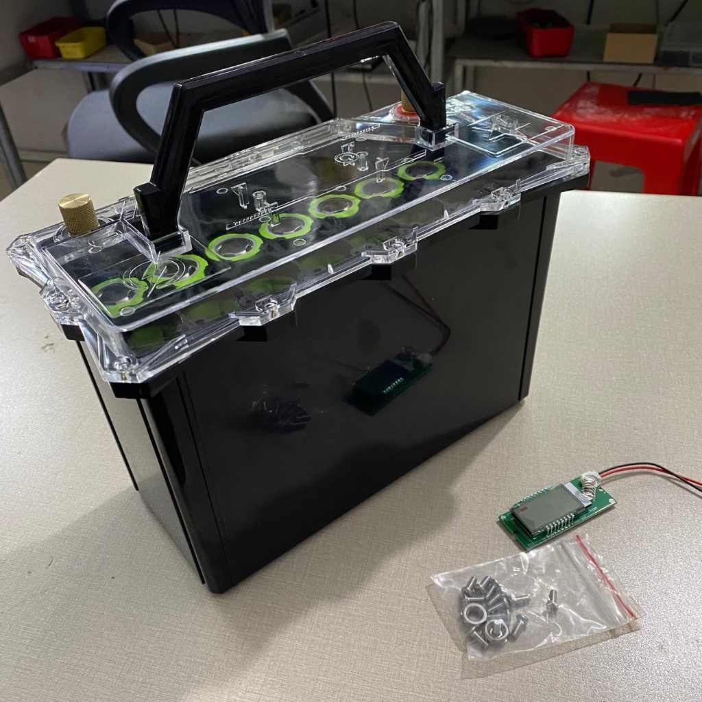 Hộp đựng 8-20 cell pin 32140- 33140 (60-70AH) chống nước tuyệt đối.