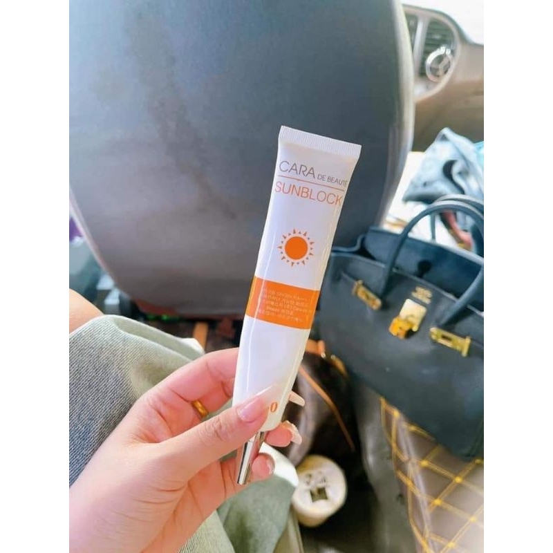 kem chống nắng Cara Hàn Quốc