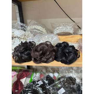 Ngoạm búi tóc giả