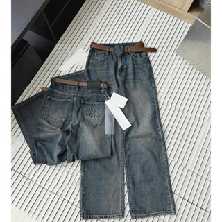 Quần Bò Jeans Nữ Ống Rộng Dáng Suông Cạp Cao Màu Xanh Retro Thêu Hoạ Tiết Chữ CC Sau Túi Hách Dáng Cực Đỉnh