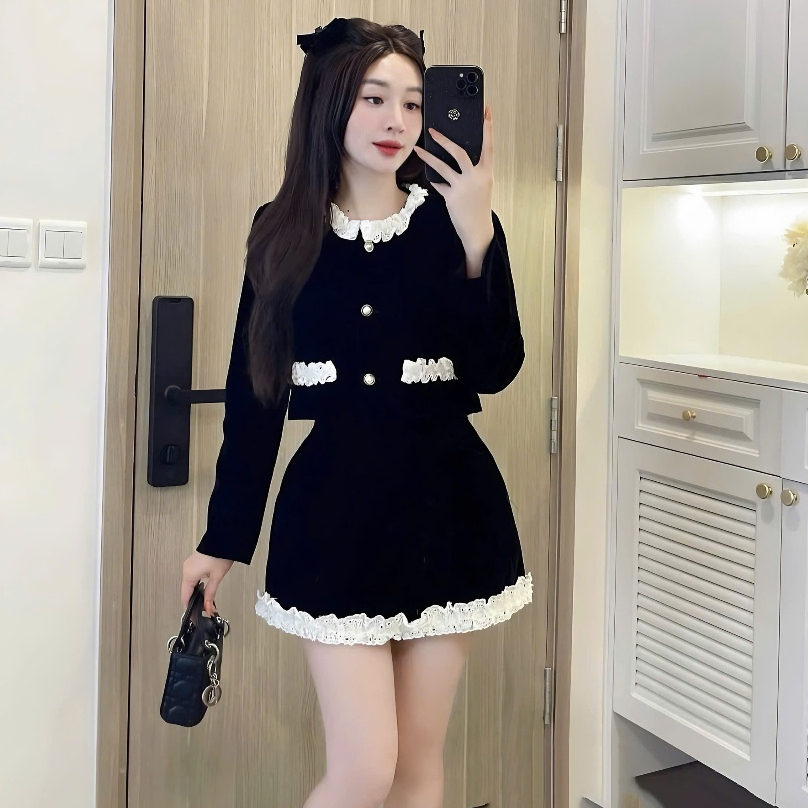 Set Nhung 2 Món Gồm Áo Khoác Nhung Phối Viền Bèo + Chân Váy Chữ A Bèo Gấu Có Quần Trong | BigBuy360 - bigbuy360.vn