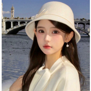 Mũ dạ ép dáng cụp đính nơ nhỏ màu kem xinh xắn vòng đầu 58cm đổ xuống (SH112)( MÀU KEM SÁNG MỚI - SẴN HÀNG)