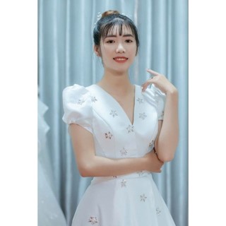 Váy cưới thanh lý siêu rẻ