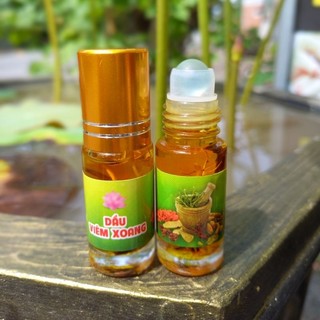 Dầu Thông Xoang Dạng Lăn 5ml nước vàng