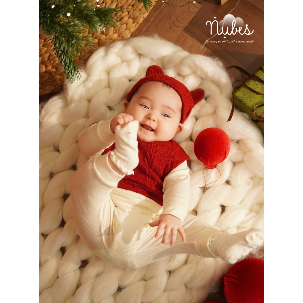 Nubes Noel Bộ Len Giáng Sinh Kèm Áo Gile Ấm Áp Cho Bé Yêu