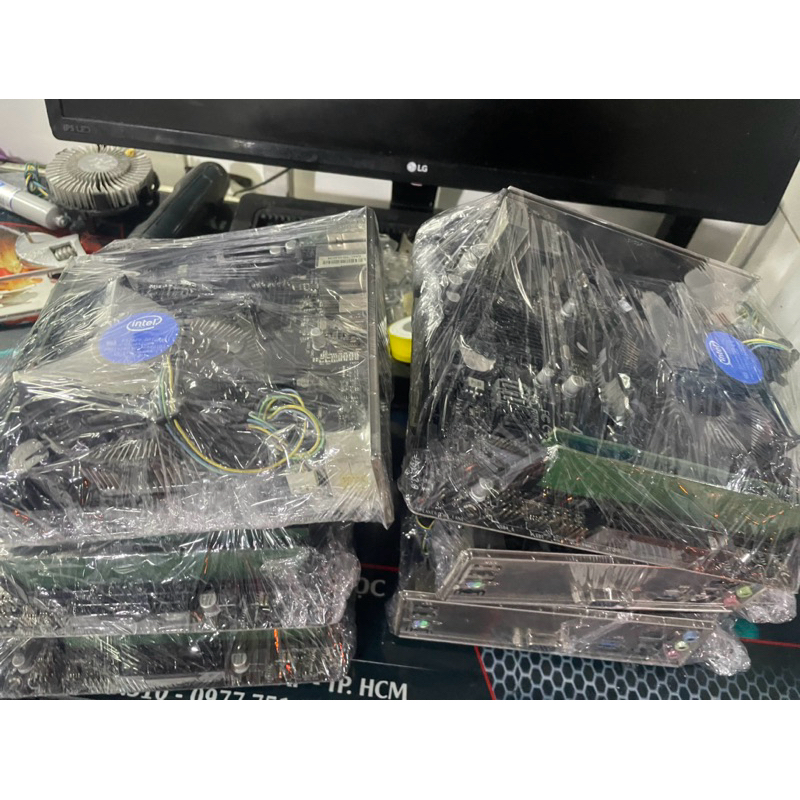 lcompo Asrock h81m-vg4 chip i3 4170 3.7hhz ram 4g may bộ giá 550k/bộ hàng thanh lý công ty đẹp.