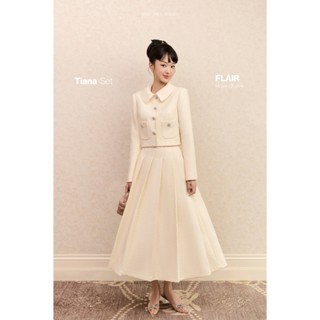 Set áo vest croptop cúc đá và chân váy dài midi xếp ly Tiana Set