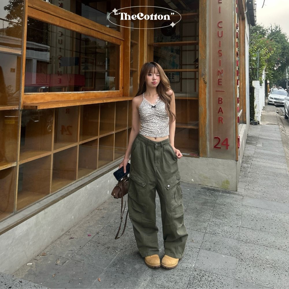Quần Kaki Túi Hộp Harem Nam Nữ Ống Rộng TheCotton Quần Cargo Chun Sau Vải Mịn Unisex Màu Rêu | BigBuy360 - bigbuy360.vn