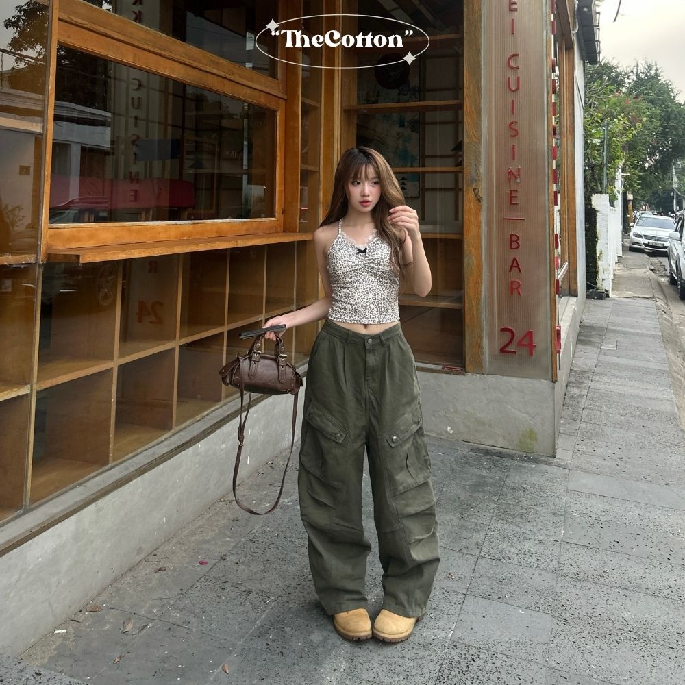 Quần Kaki Túi Hộp Harem Nam Nữ Ống Rộng TheCotton Quần Cargo Chun Sau Vải Mịn Unisex Màu Rêu | BigBuy360 - bigbuy360.vn