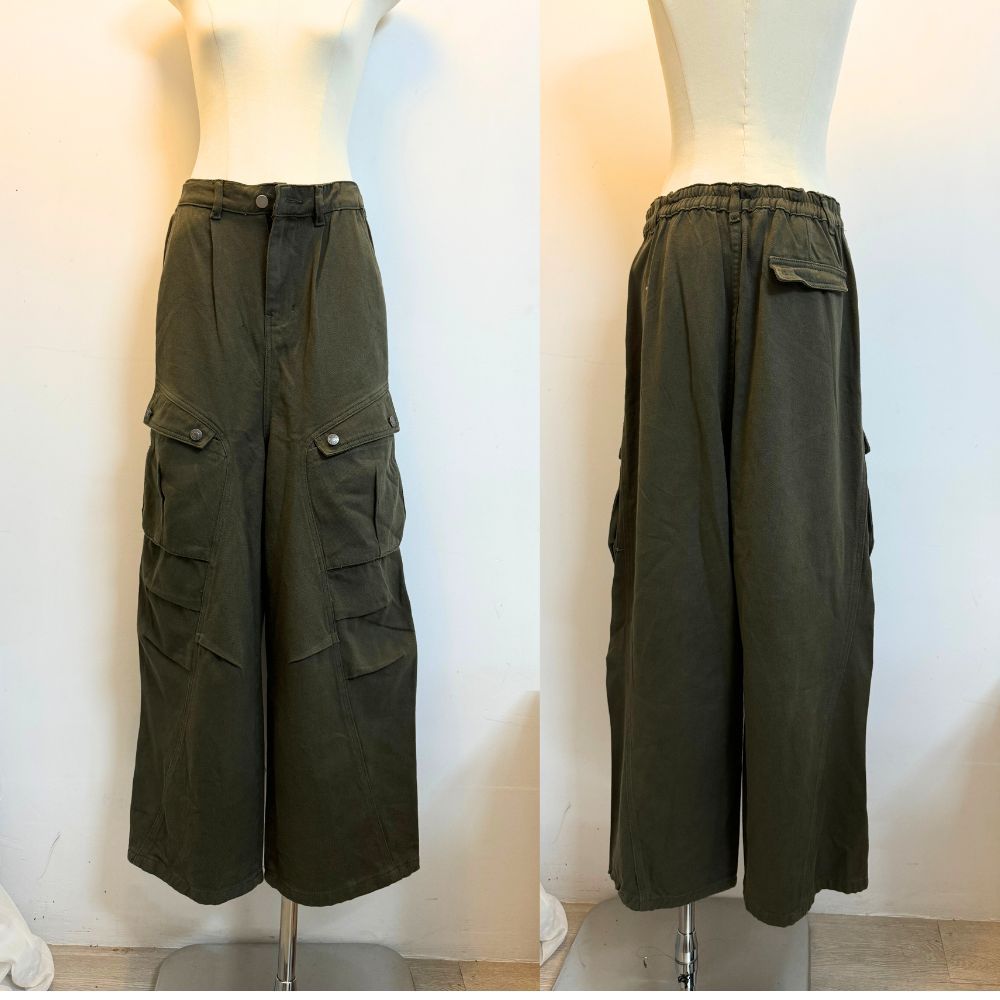 Quần Kaki Túi Hộp Harem Nam Nữ Ống Rộng TheCotton Quần Cargo Chun Sau Vải Mịn Unisex Màu Rêu | BigBuy360 - bigbuy360.vn