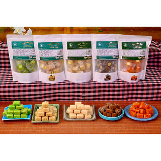 Kẹo Dừa Sáp Bịch Zip 180g Cocofarm