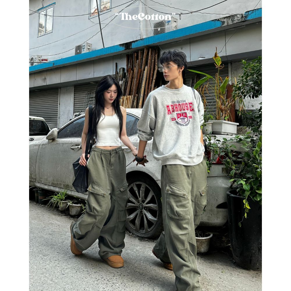 Quần Kaki Túi Hộp Harem Nam Nữ Ống Rộng TheCotton Quần Cargo Chun Sau Vải Mịn Unisex Màu Rêu | BigBuy360 - bigbuy360.vn