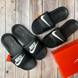 mẫu mới dép nike victori one đen chữ trắng nam nữ