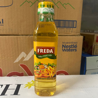 Dầu thực vật Freda chai 400ml