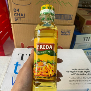 Dầu thực vật Freda chai 400ml