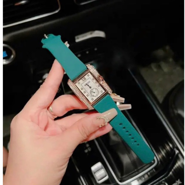 Đồng Hồ Thời Trang Nữ Dây Silicon Mặt Vuông A29