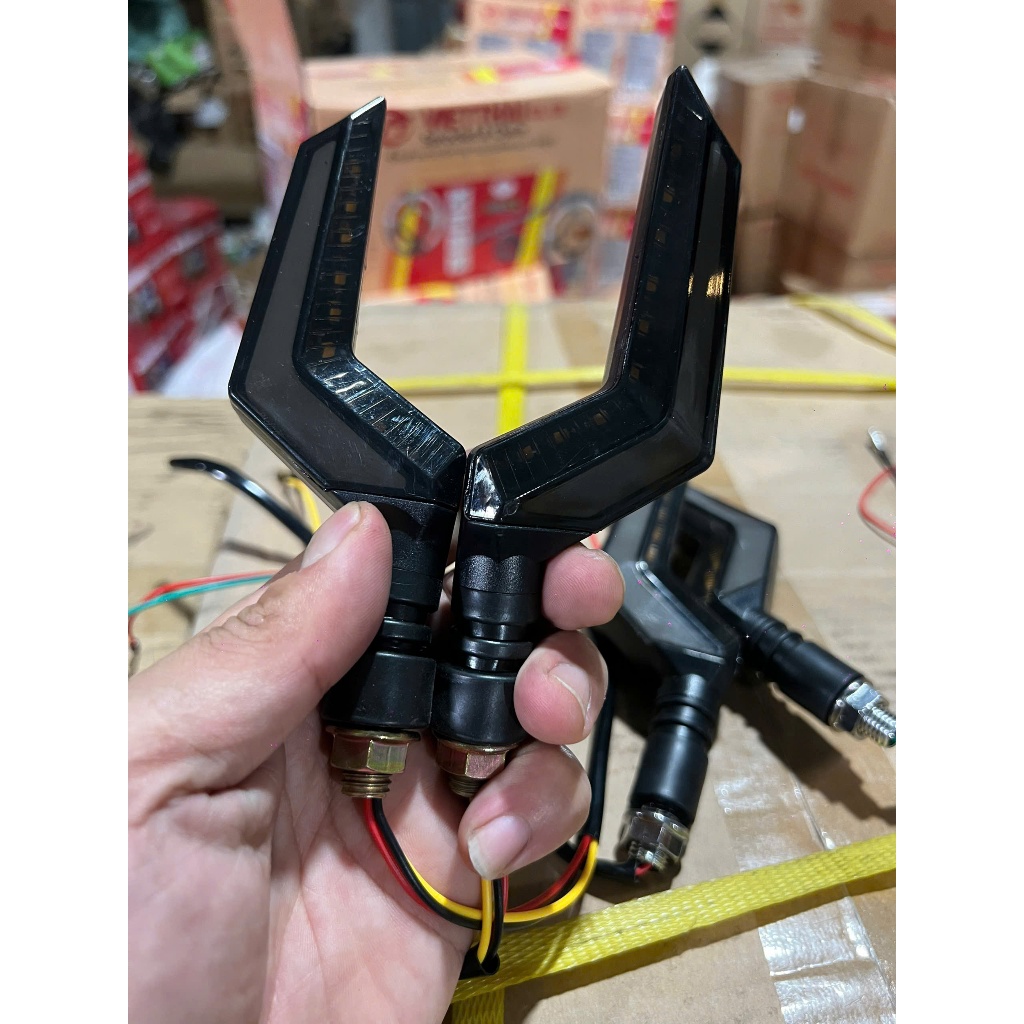 Xi Nhan Chữ Z 12V Giá Rẻ Led Audi-Xi Nhan Chữ Z Xe Điện Xe Máy Nguồn 12V (Giá 1 Đôi)