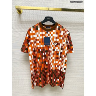 ÁO thun nam LV cổ tròn họa tiết thêu tay ngắn phong cách trẻ trung chuẩn from