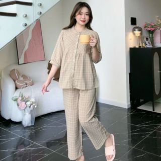 Bộ Đồ Bầu Và Sau Sinh Larosa Tay Lửng Chất Caro Thêu Mềm Mịn Thấm Hút Mồ Hôi Cổ Tàu Xinh Xắn LA023B