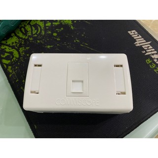 Faceplate Mặt nạ outlet CommScope
