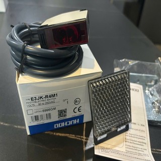 Cảm biến quang E3JK-R4M1 (90-250VAC)