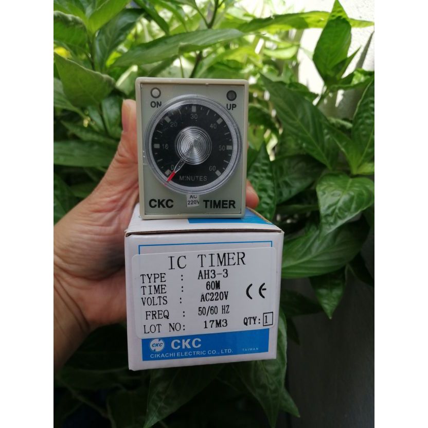Rờ le thời gian CKC AH3-3 220v bao gồm đế