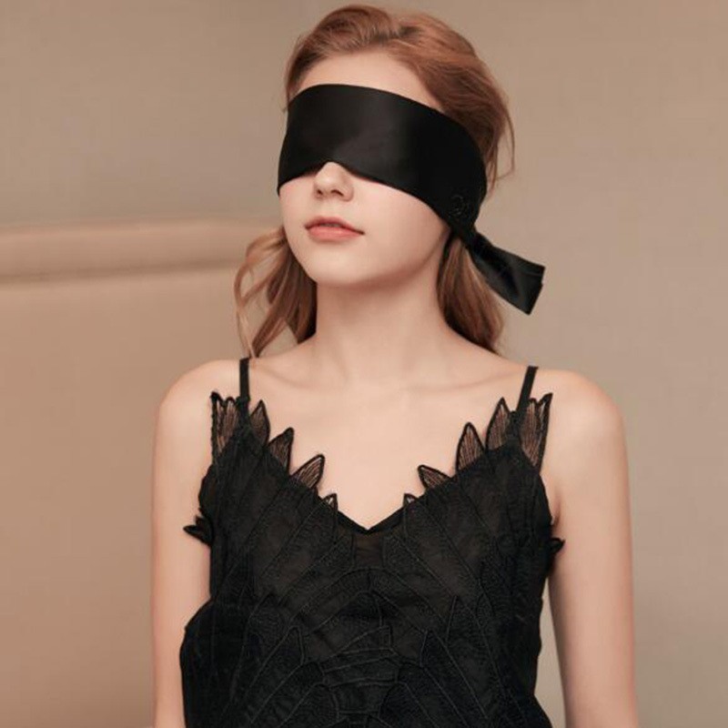 Khăn Lụa Che Mặt Quyến rũ, Băng Đô Bịt Mắt 2 Lớp Mềm Mịn PK07 Băng Đô Đỏ Đen dễ phối cosplay đồ ngủ sexy gợi cảm | BigBuy360 - bigbuy360.vn