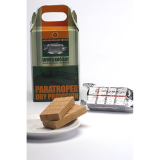 Lương khô Bay 1kg ( hộp 10 phong)