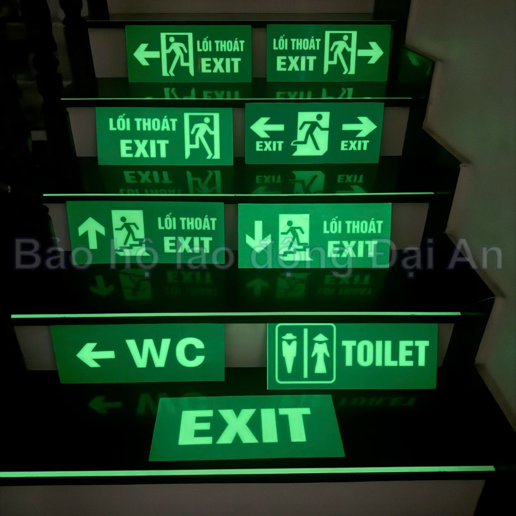 Bảng dạ quang chỉ dẫn thoát hiểm exit dán tường