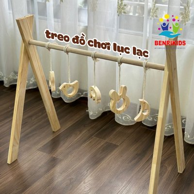 Combo Kệ Treo Đồ Chơi Cho Bé Gỗ Tự Nhiên Kết Hợp Lục Lạc Gỗ An Toàn Cho Trẻ Sơ Sinh BENRIKIDS