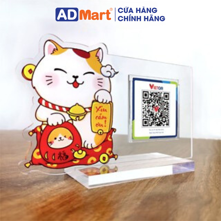 Bảng mica quét QR hình mèo thần tài có khe rút thay mã QR