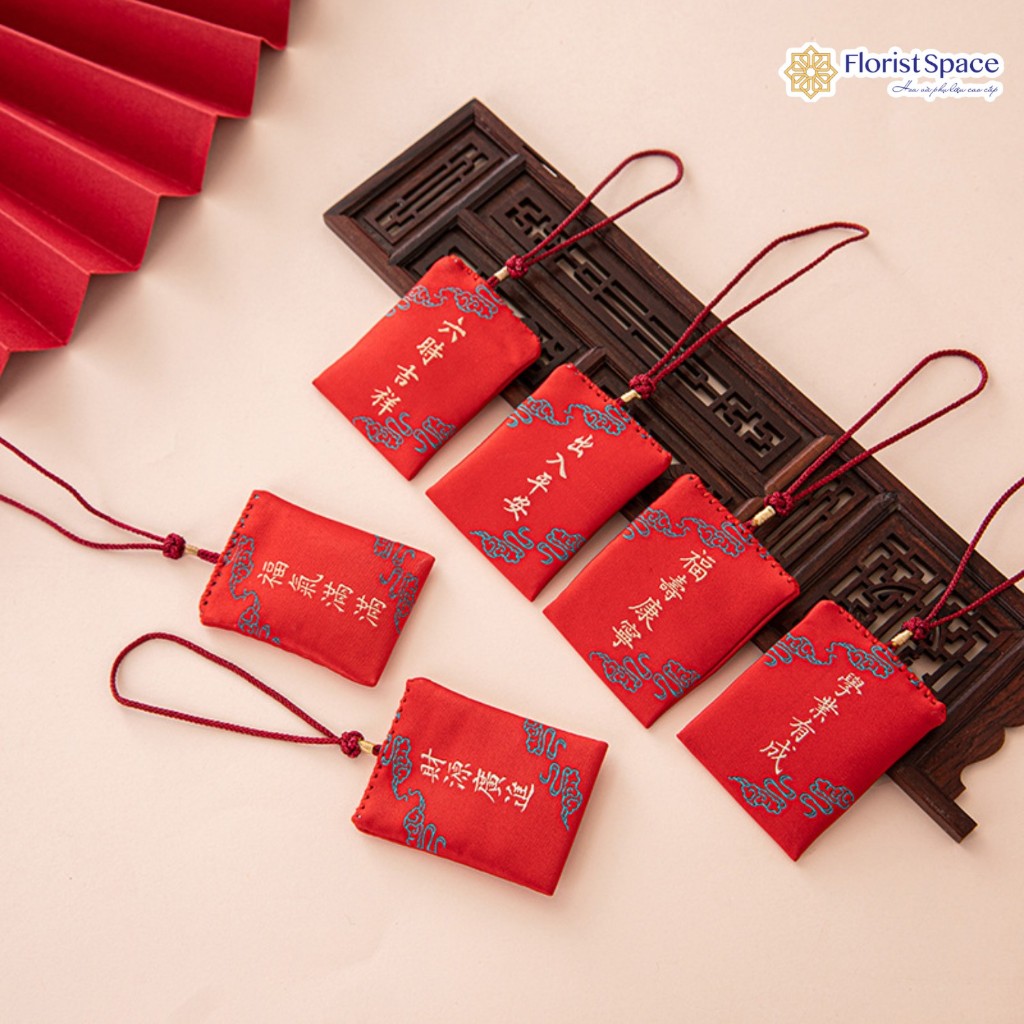 Thẻ May Mắn Thêu Lời Chúc
